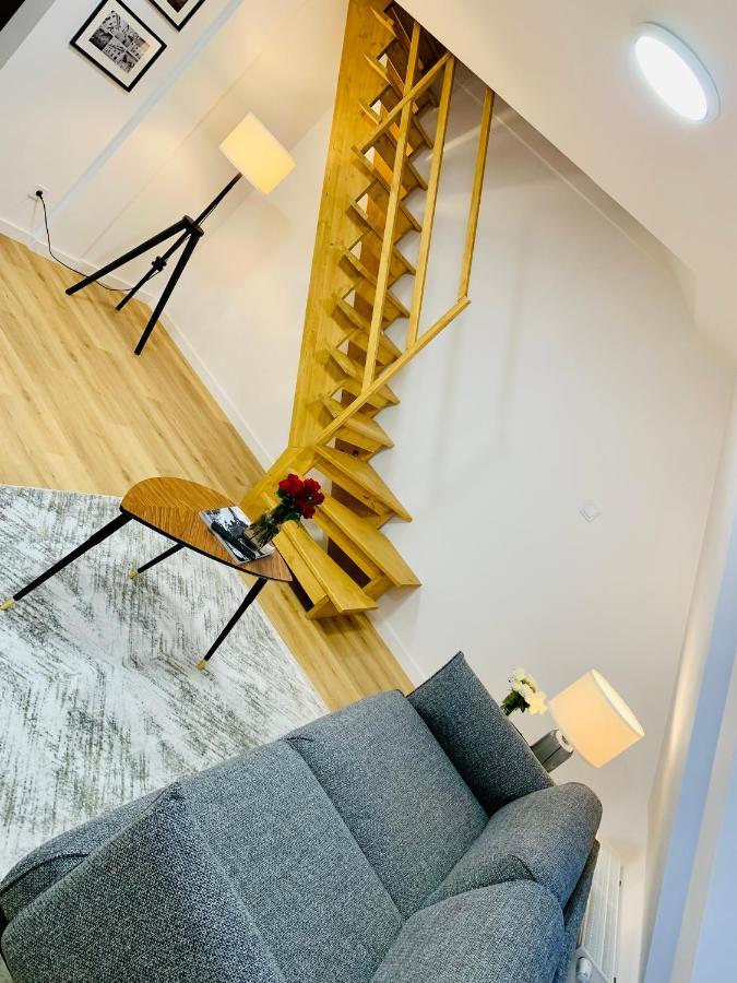 Hotel, Apartament Pod Zlotym Lwem W Samym Centrum Miasta Z Darmowym Parkingiem VII Kłodzko Exteriör bild